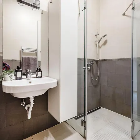 Designer Boutique 2r Walk To Opera House & Basilica Apartment Budapest