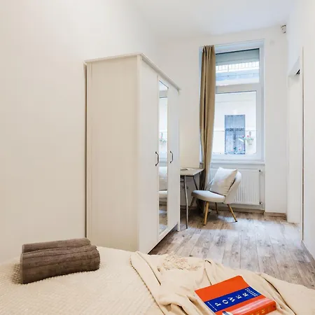 Designer Boutique 2r Walk To Opera House & Basilica Apartment Budapest