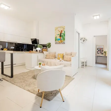 Designer Boutique 2r Walk To Opera House & Basilica Apartment Budapest